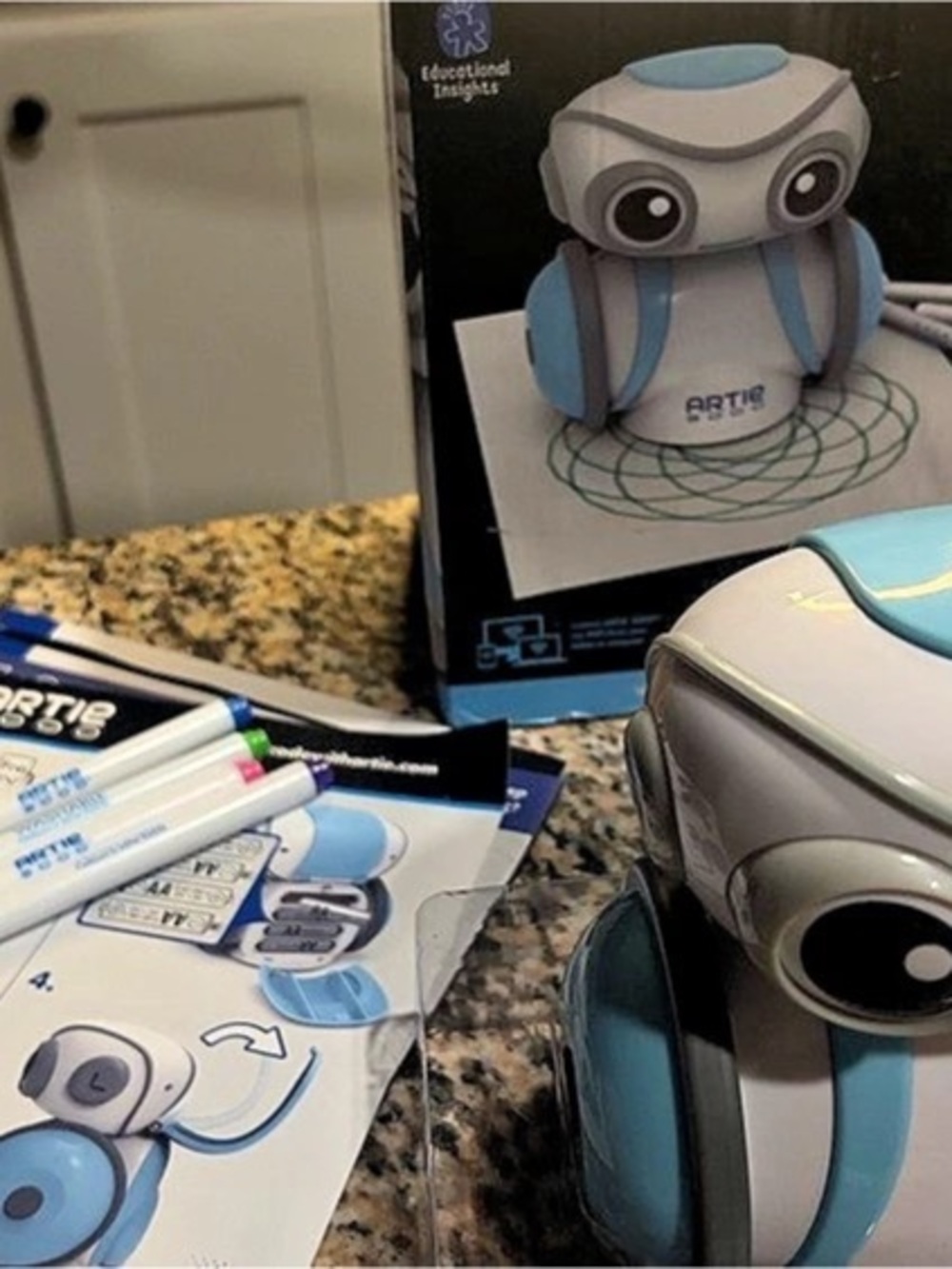 WowWee Artie 3000 Wi-Fi Drawing Robot Toy NWT